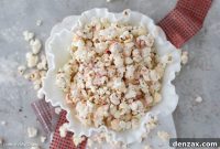 Holiday Peppermint White Chocolate Popcorn