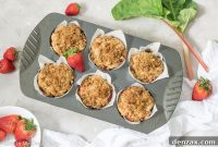 Strawberry Rhubarb Crumb Muffins