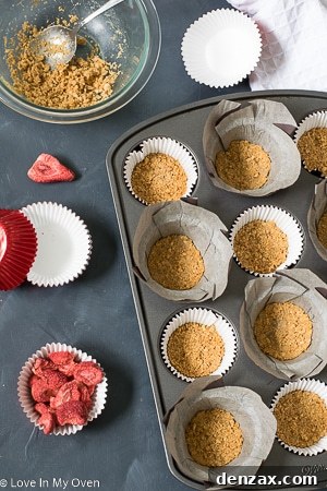 Toasted Marshmallow Strawberry Cupcakes 5 Graham cracker crumbs pressed into cupcake liners