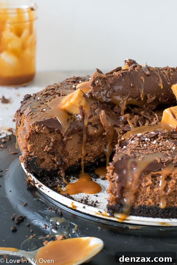 decadent chocolate caramel cheesecake, chocolate cookie crust