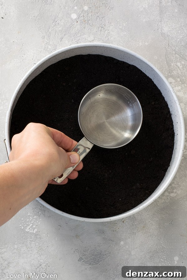 chocolate cookie crust for cheesecake