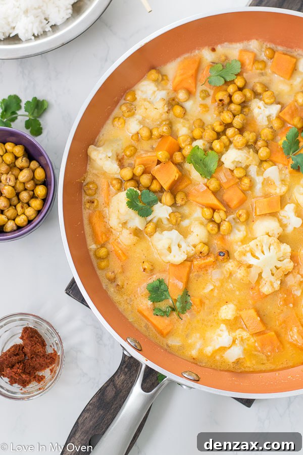 Easy Vegetarian Curry in a bowl with rice