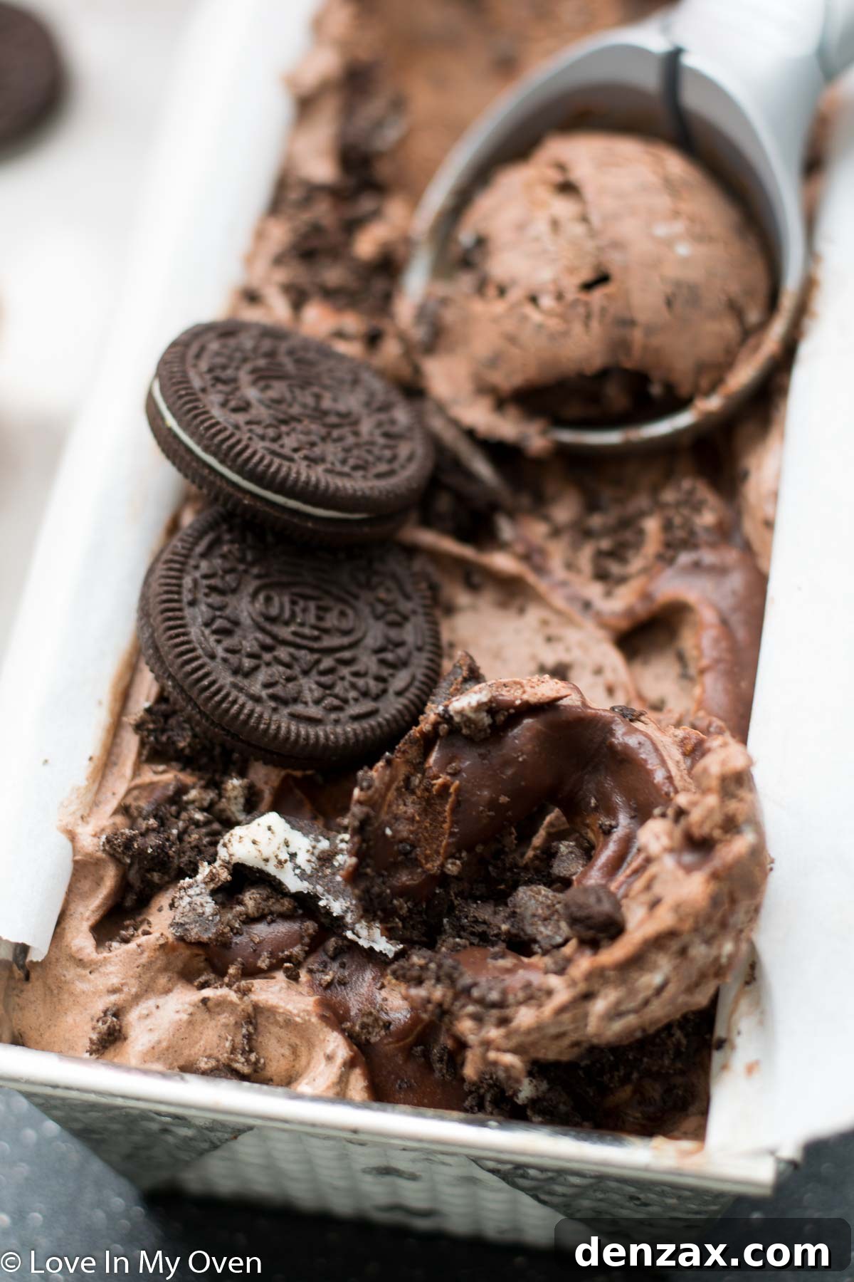 Scoops of no-churn chocolate Oreo ice cream in a bowl