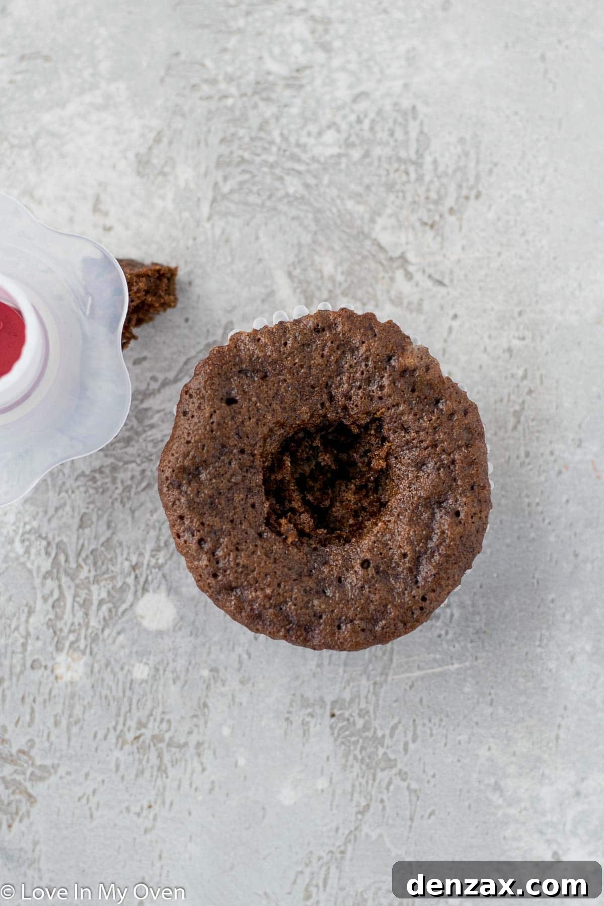 Coring a cupcake