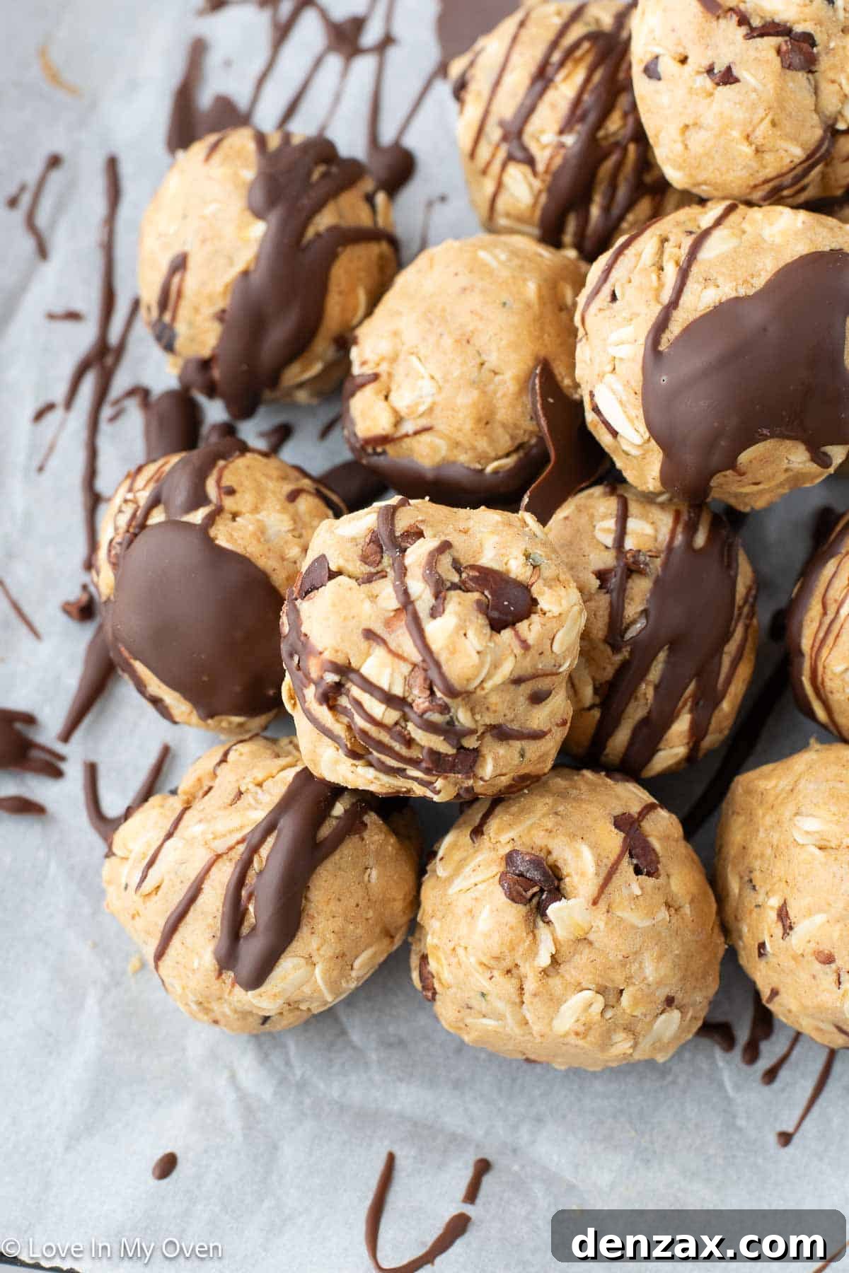 Peanut Butter Protein Balls - a delicious and healthy no-bake snack perfect for on-the-go energy or meal prep.