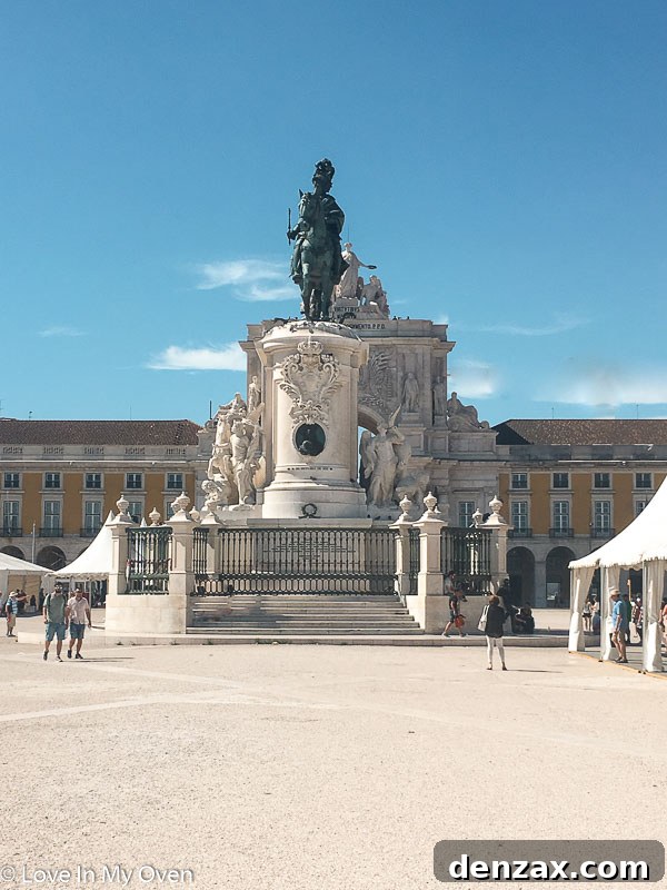 King Jose I statue overlooking the waterfront in Lisbon
