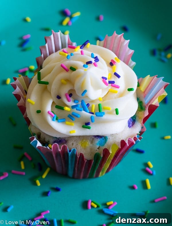 Irresistible Vanilla Birthday Cupcakes with Creamy Frosting