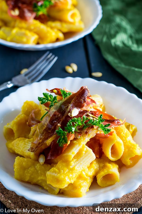 Butternut Squash Pasta with Crispy Prosciutto - A creamy, cheesy pasta dish perfect for fall