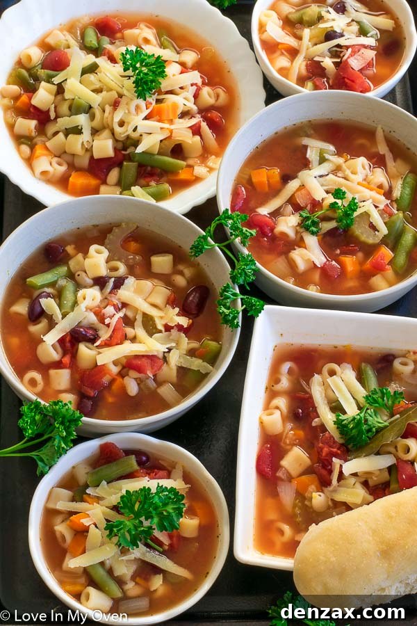 Hearty Slow Cooker Minestrone Soup