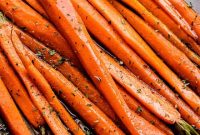 Honey-Balsamic Roasted Carrots with Garlic and Thyme