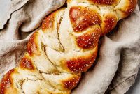 Classic Homemade Challah Recipe: Soft, Fluffy Braided Bread