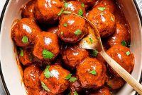 Sweet and Tangy Slow Cooker Grape Jelly Meatballs Recipe