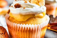 Banana Pudding Cupcakes with Vanilla Wafer Crumble