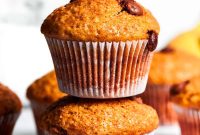 Moist Banana Muffins Recipe with Simple Ingredients