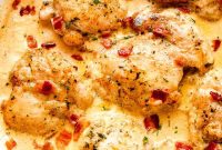 Creamy Garlic Chicken Thighs with Mushroom Sauce