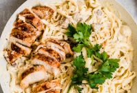 Creamy Chicken Fettuccine Alfredo Recipe for Weeknight Dinner