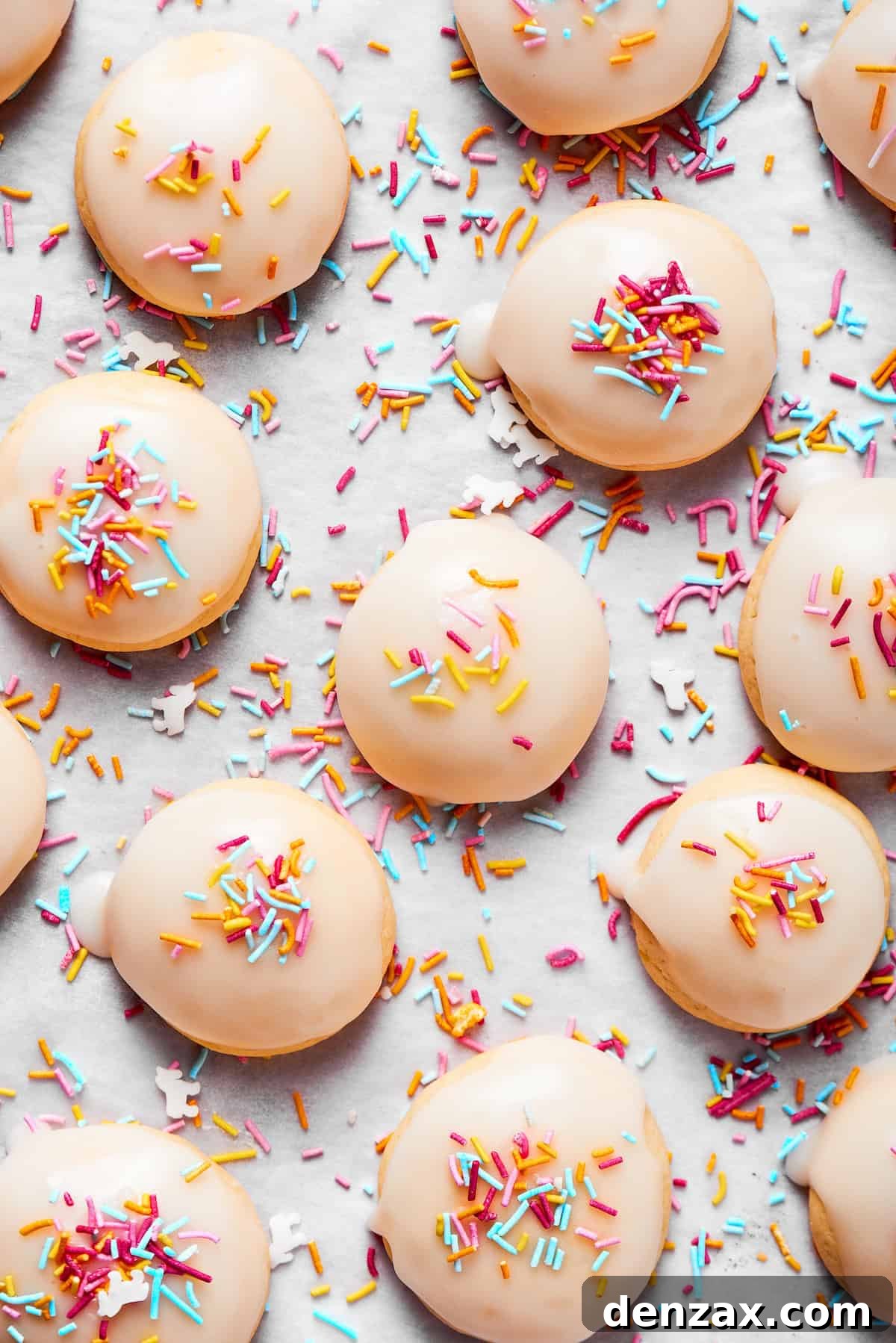 A tray of anginetti cookies.